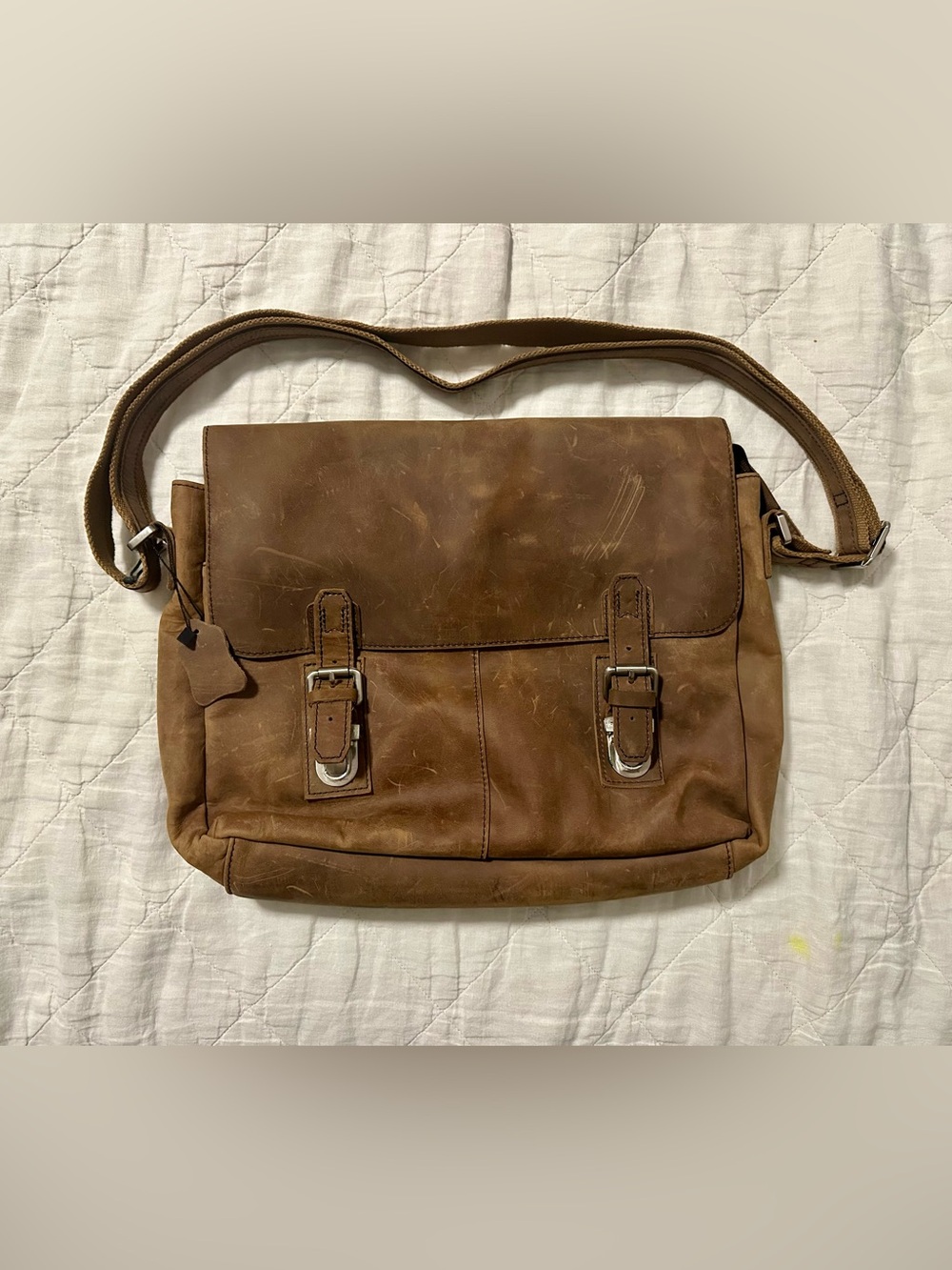 Classic Brown Leather Messenger Bag for Men - Timeless Style